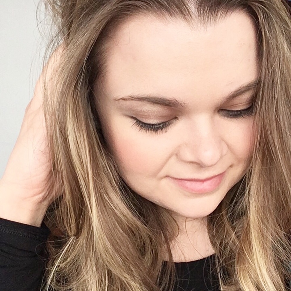 Meet your Posher, Emma - Picture 1 of 1